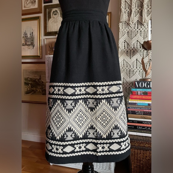 5 for $35 Ethnic pattern skirt - Picture 9 of 12